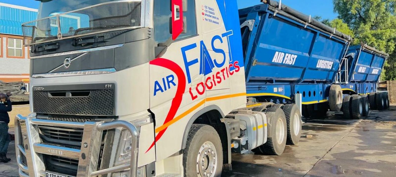 Air Fast Logistics truck and side-tipper trailer ready for dispatch